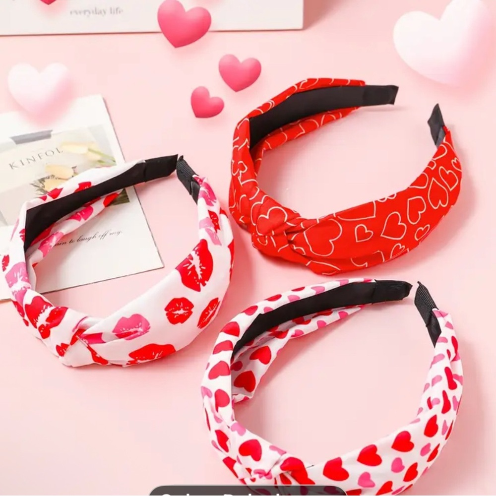 Heart and Lip Print Headbands Set - Picture 5 of 5